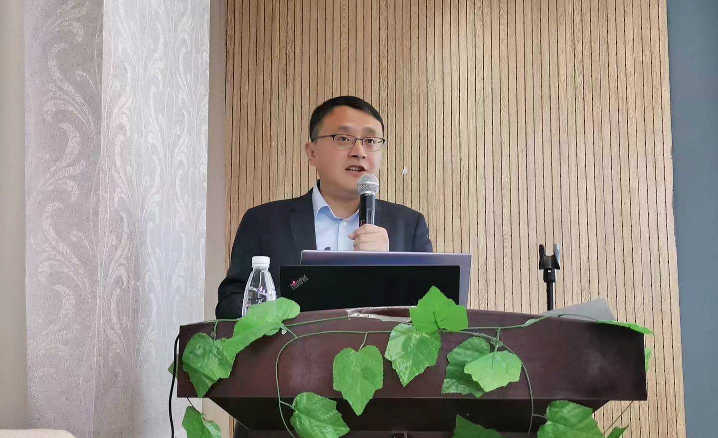 山東埃爾派粉體科技有限公司副總經(jīng)理劉文偉受邀出席2020年非金屬礦粉體加工及應用技術培訓